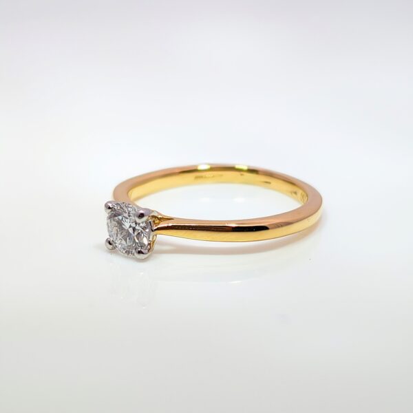 This exquisite Round Brilliant Cut Diamond Ring is 0.52cts from our Lab Grown Diamond range. D in Colour and VS1 Clarity.