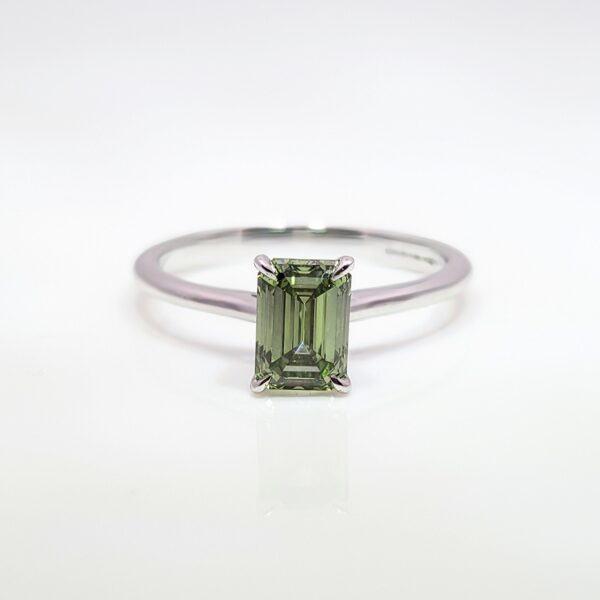 18ct White Gold Green Diamond Lab Grown Ring