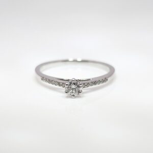 18ct White Gold Round Brilliant Cut Diamond with Pavé Diamond Shoulders